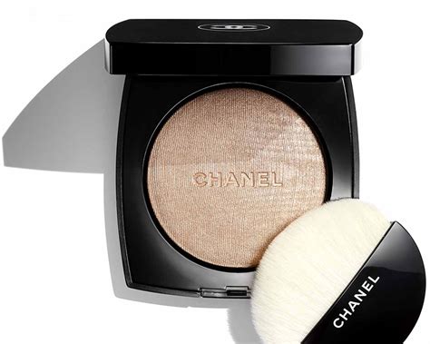 chanel poudre lumiere|Chanel poudre lumiere highlighting powder.